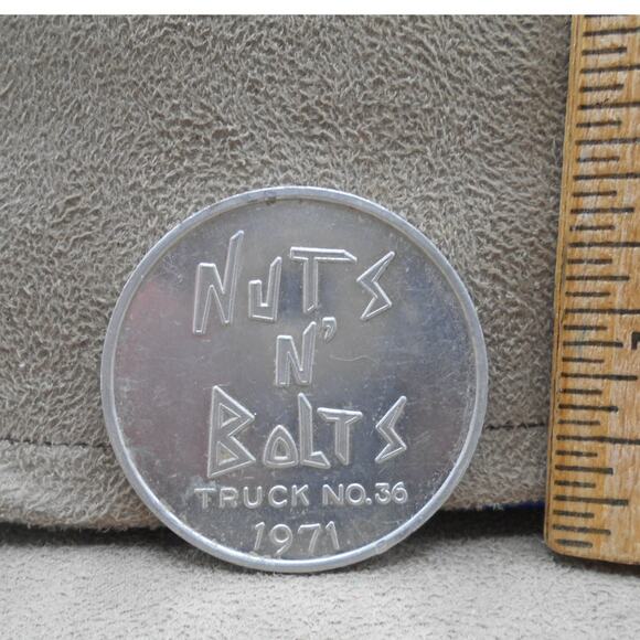 Mardi Gras Confused Couples Carnival Club 1960 Nuts N' Bolts 1971 Doubloon - Picture 3 of 3